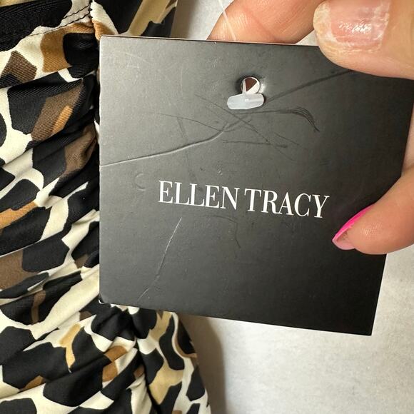 NWT Ellen Tracy Animal Print Halter One-Piece Swimsuit w/ Keyhole – Size 8 - Picture 5 of 8